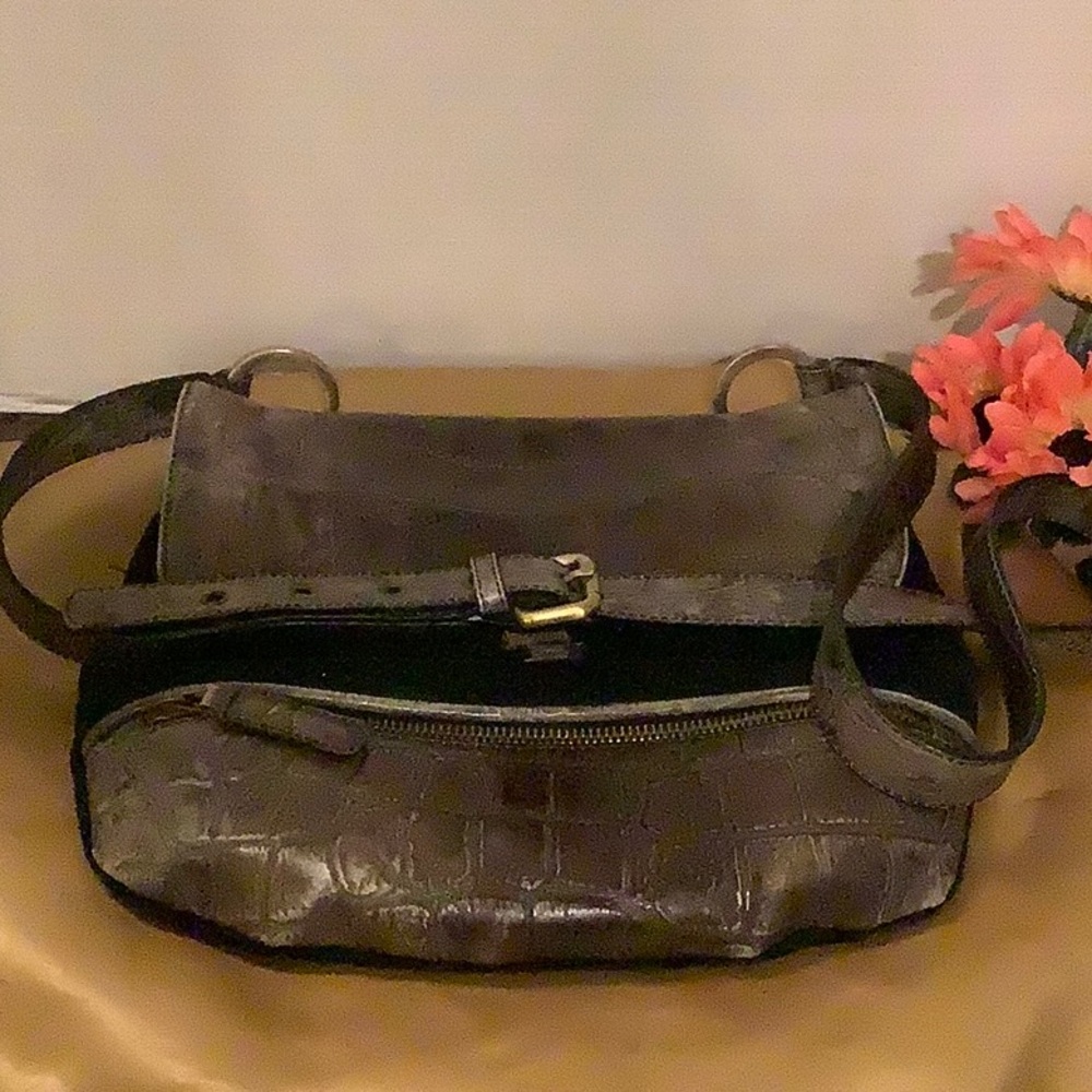 Nuovedive Genuine Leather Crossbody Bag SALE PRICE!